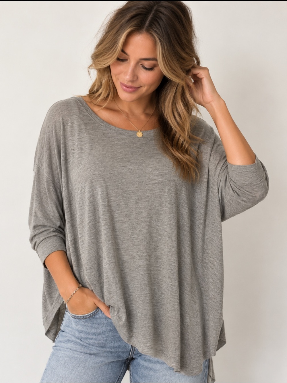 Babaton Aritzia Light Gray Long-Sleeve Relaxed Tee